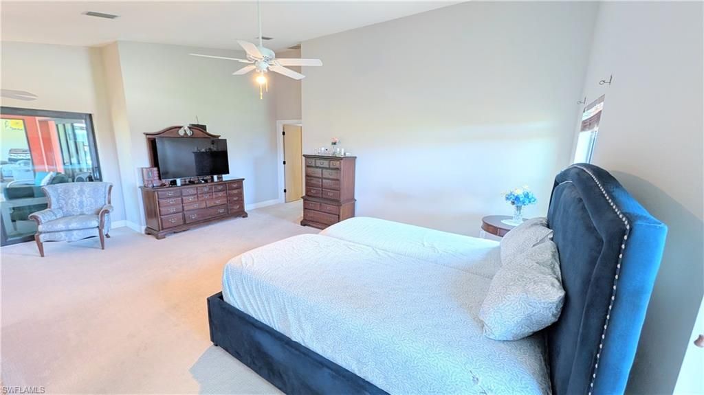 Image 28 of property listing at 1422 SW 4th AVE, Cape Coral, FL 33991