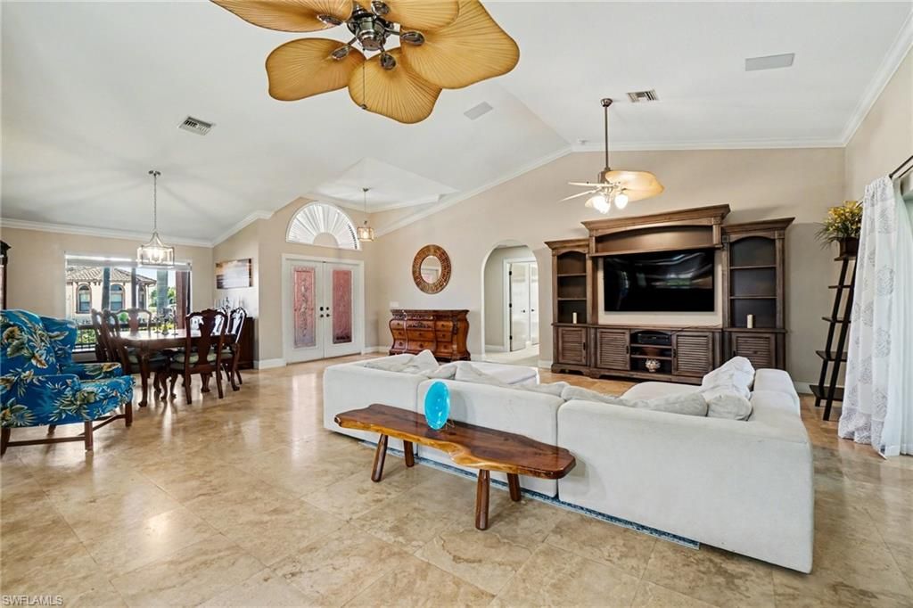 Image 6 of property listing at 1422 SW 4th AVE, Cape Coral, FL 33991
