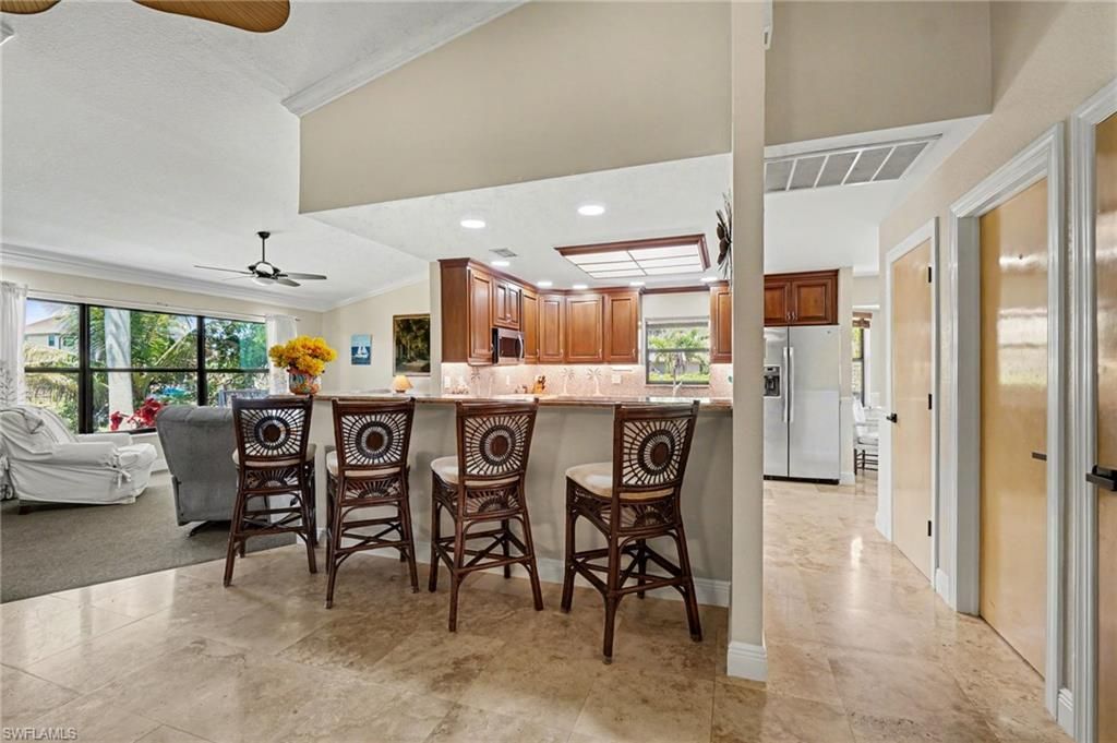 Image 9 of property listing at 1422 SW 4th AVE, Cape Coral, FL 33991