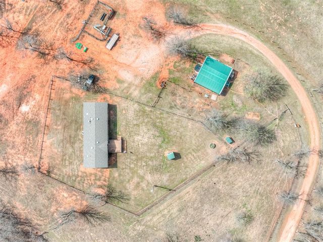 1650 Hayfield Road, Norman, OK 73026