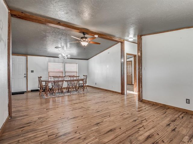 1650 Hayfield Road, Norman, OK 73026