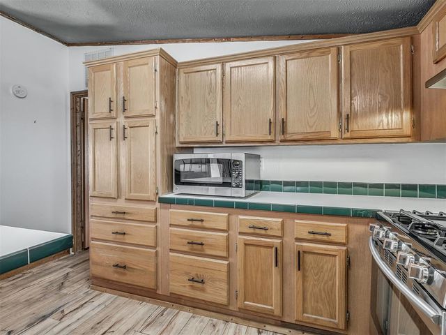 1650 Hayfield Road, Norman, OK 73026