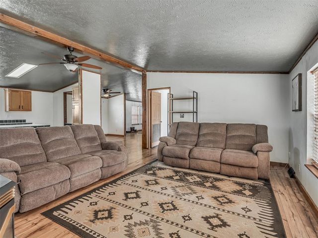 1650 Hayfield Road, Norman, OK 73026