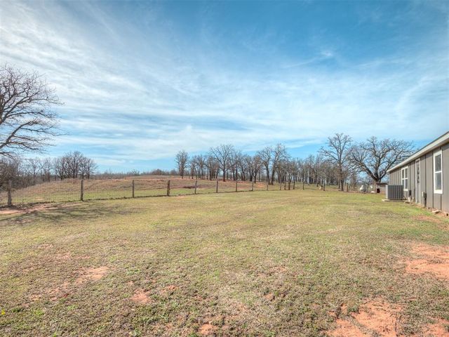 1650 Hayfield Road, Norman, OK 73026