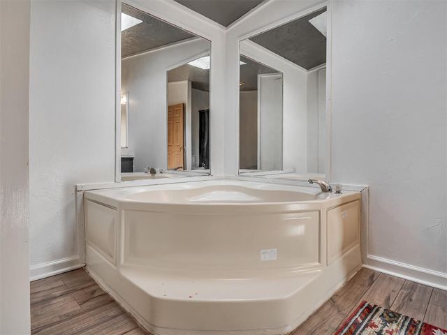 1650 Hayfield Road, Norman, OK 73026