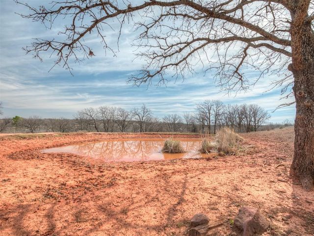 1650 Hayfield Road, Norman, OK 73026