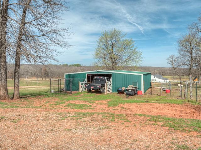 1650 Hayfield Road, Norman, OK 73026