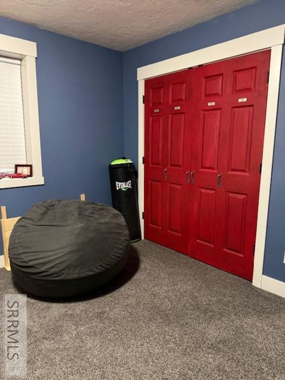 Image 14 of property listing at 5503 Lakefield Cir, Ammon, ID 83406