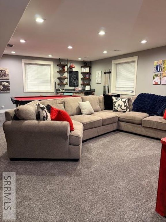 Image 18 of property listing at 5503 Lakefield Cir, Ammon, ID 83406