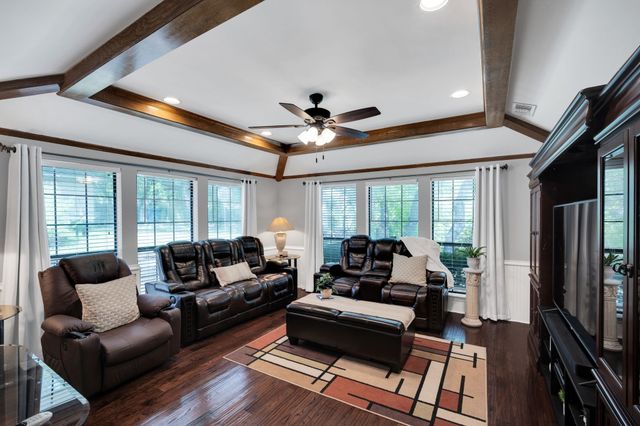 1105 Crestwood Court, Desoto, TX 75115