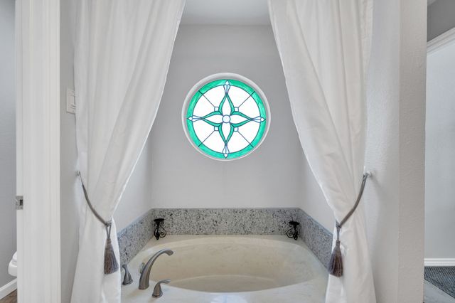 1105 Crestwood Court, Desoto, TX 75115