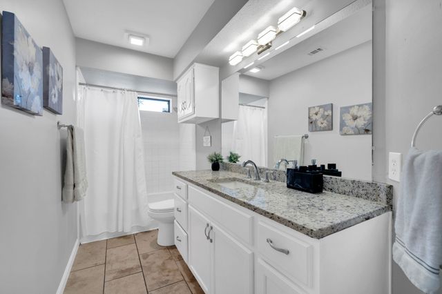 1105 Crestwood Court, Desoto, TX 75115