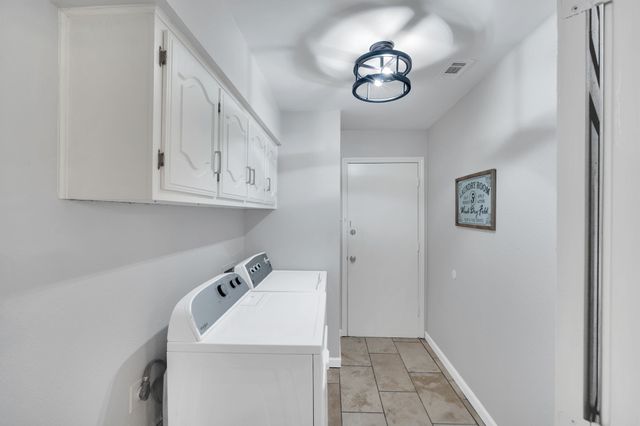 1105 Crestwood Court, Desoto, TX 75115