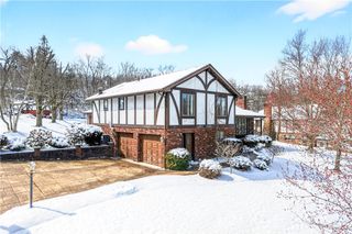 16 RIDGEWOOD DRIVE, Cecil, PA 15057