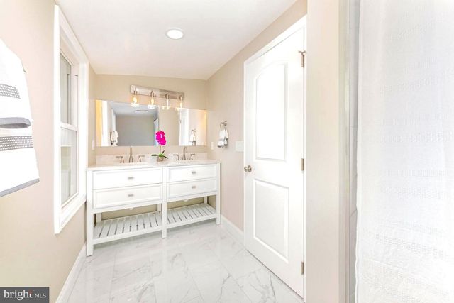 5611 PILGRIM RD, Baltimore, MD 21214