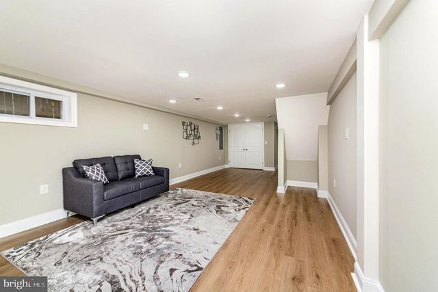 5611 PILGRIM RD, Baltimore, MD 21214