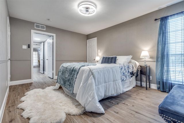 16301 Ledgemont Lane 262, Addison, TX 75001