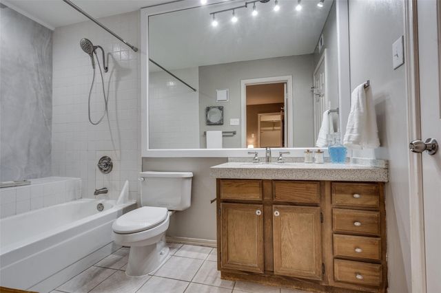 16301 Ledgemont Lane 262, Addison, TX 75001
