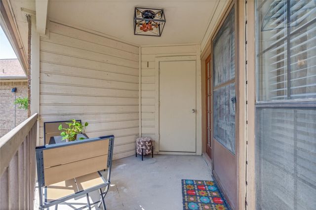 16301 Ledgemont Lane 262, Addison, TX 75001