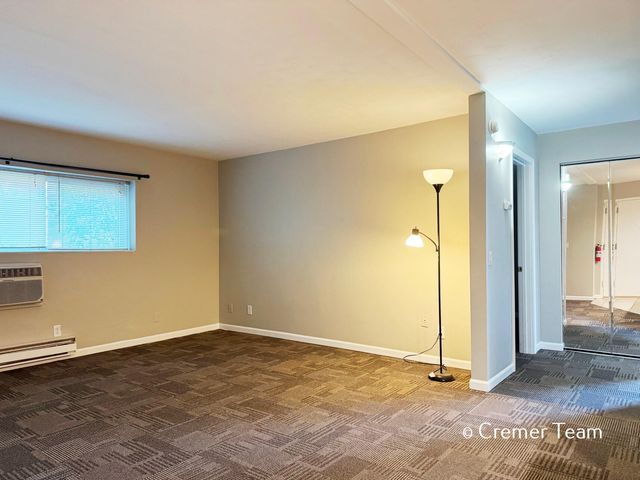 756 W Kilgore Road 102, Kalamazoo, MI 49008