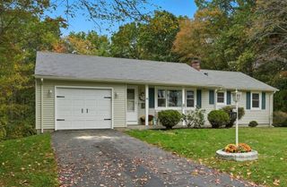 88 Turners Falls Rd, Montague, MA 01376