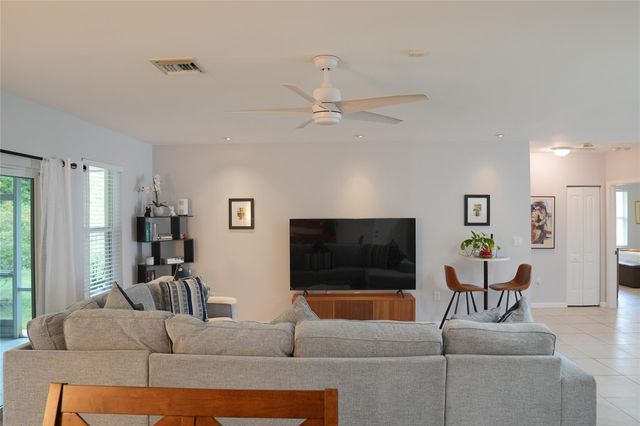 821 SW 13th Ct, Pompano Beach, FL 33060