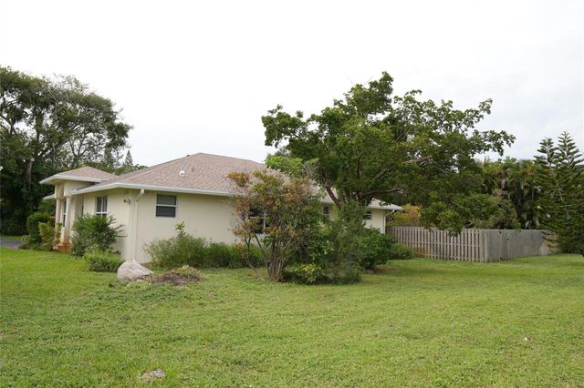 821 SW 13th Ct, Pompano Beach, FL 33060