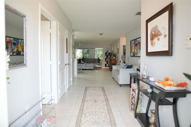 821 SW 13th Ct, Pompano Beach, FL 33060