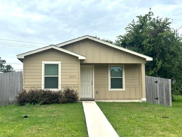 2855 Golf Crest Drive, Wharton, TX 77488