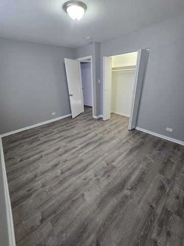 9621 S Kostner Avenue, Oak Lawn, IL 60453