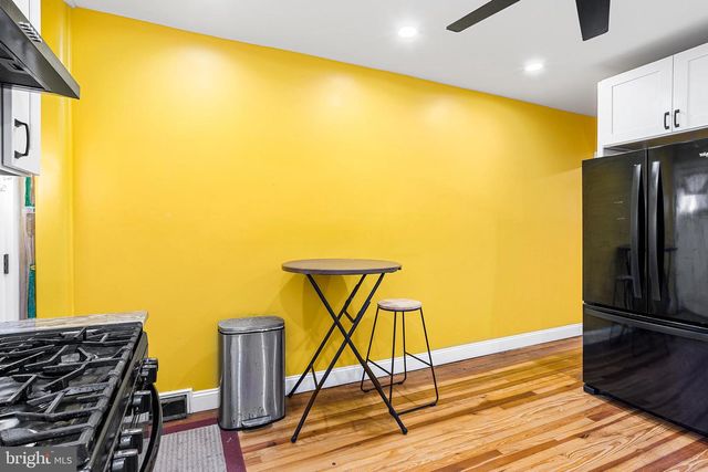 321 CLEVELAND AVE, Trenton, NJ 08629