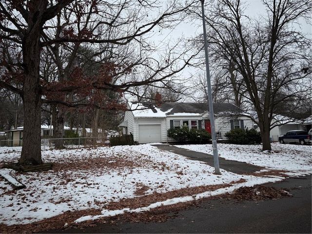 1403 W 27th Terrace S, Independence, MO 64052