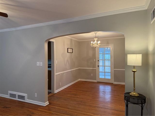 1403 W 27th Terrace S, Independence, MO 64052