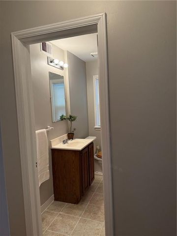 1403 W 27th Terrace S, Independence, MO 64052