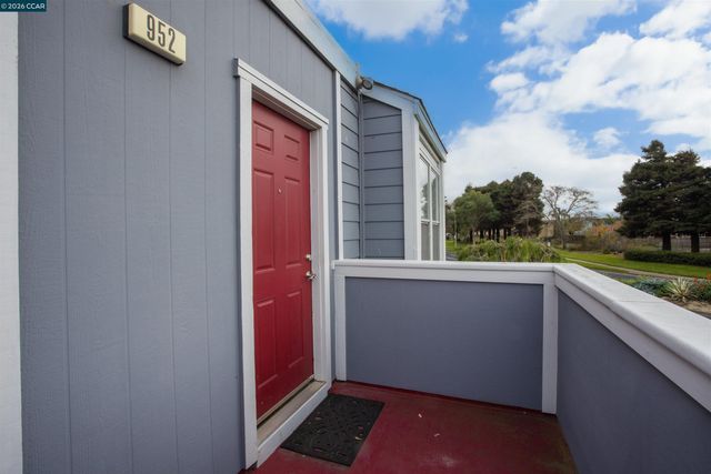 952 Mission Rd, South San Francisco, CA 94080