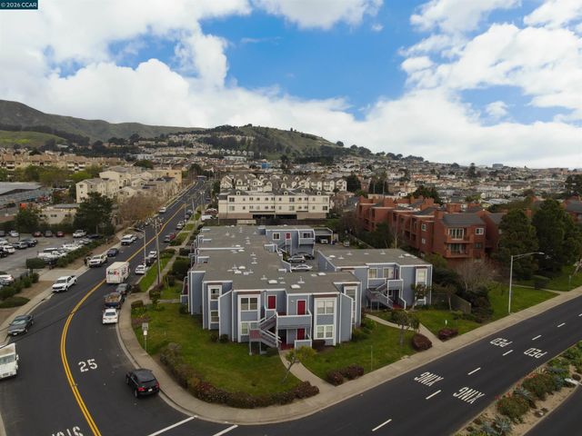 952 Mission Rd, South San Francisco, CA 94080