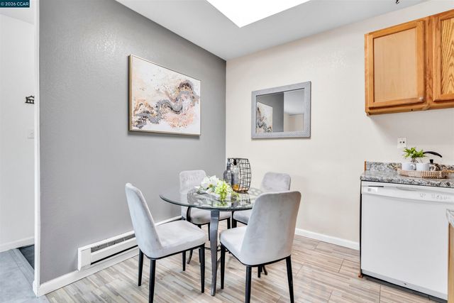 952 Mission Rd, South San Francisco, CA 94080