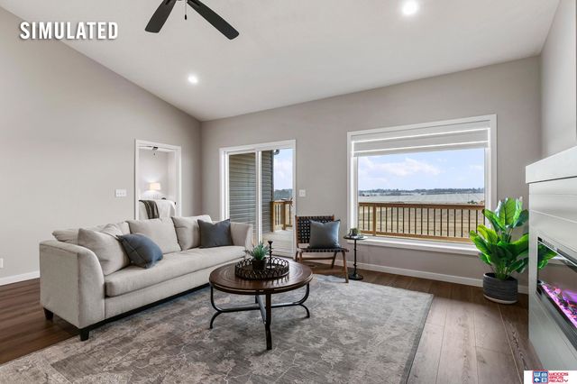 10721 Majestic Lane, Lincoln, NE 68527