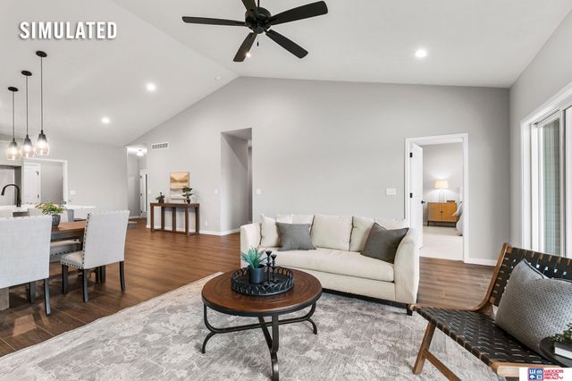 10721 Majestic Lane, Lincoln, NE 68527