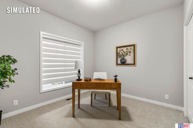 10721 Majestic Lane, Lincoln, NE 68527