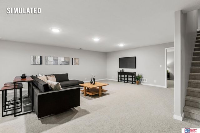 10721 Majestic Lane, Lincoln, NE 68527