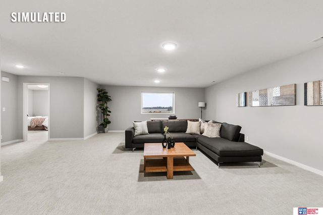 10721 Majestic Lane, Lincoln, NE 68527