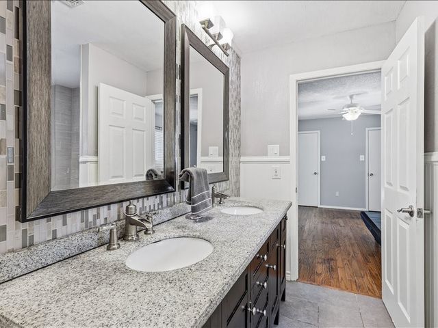 200 Timberlane Terrace, Euless, TX 76039