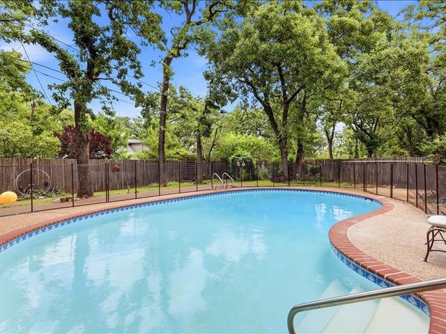 200 Timberlane Terrace, Euless, TX 76039