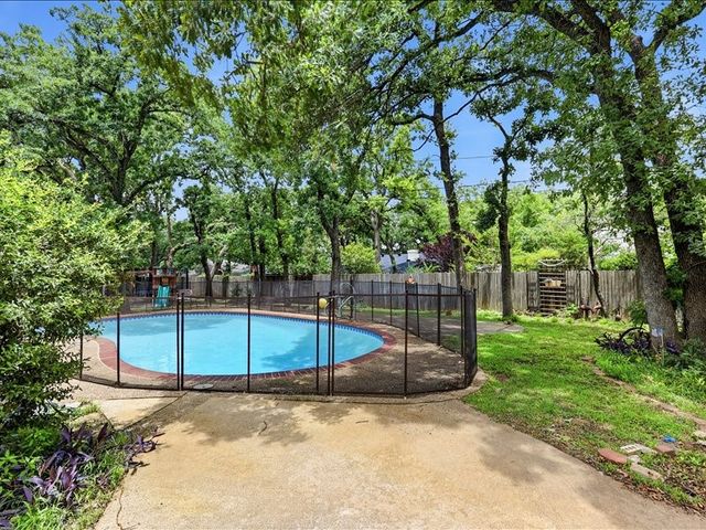 200 Timberlane Terrace, Euless, TX 76039