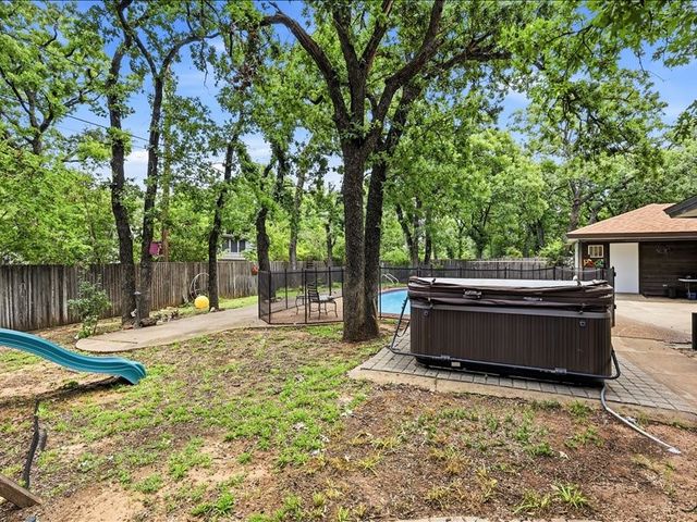 200 Timberlane Terrace, Euless, TX 76039