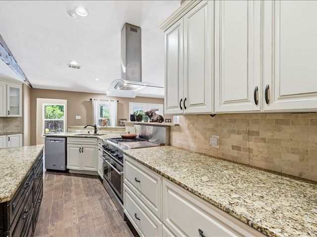 200 Timberlane Terrace, Euless, TX 76039
