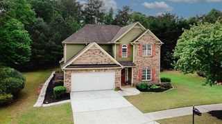 1990 Cooper Lakes Drive, Grayson, GA 30017