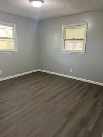 508 S Vine Street, Marshfield, MO 65706