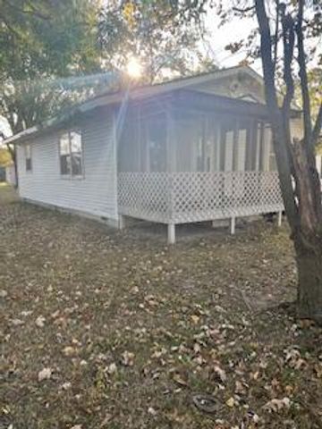 508 S Vine Street, Marshfield, MO 65706